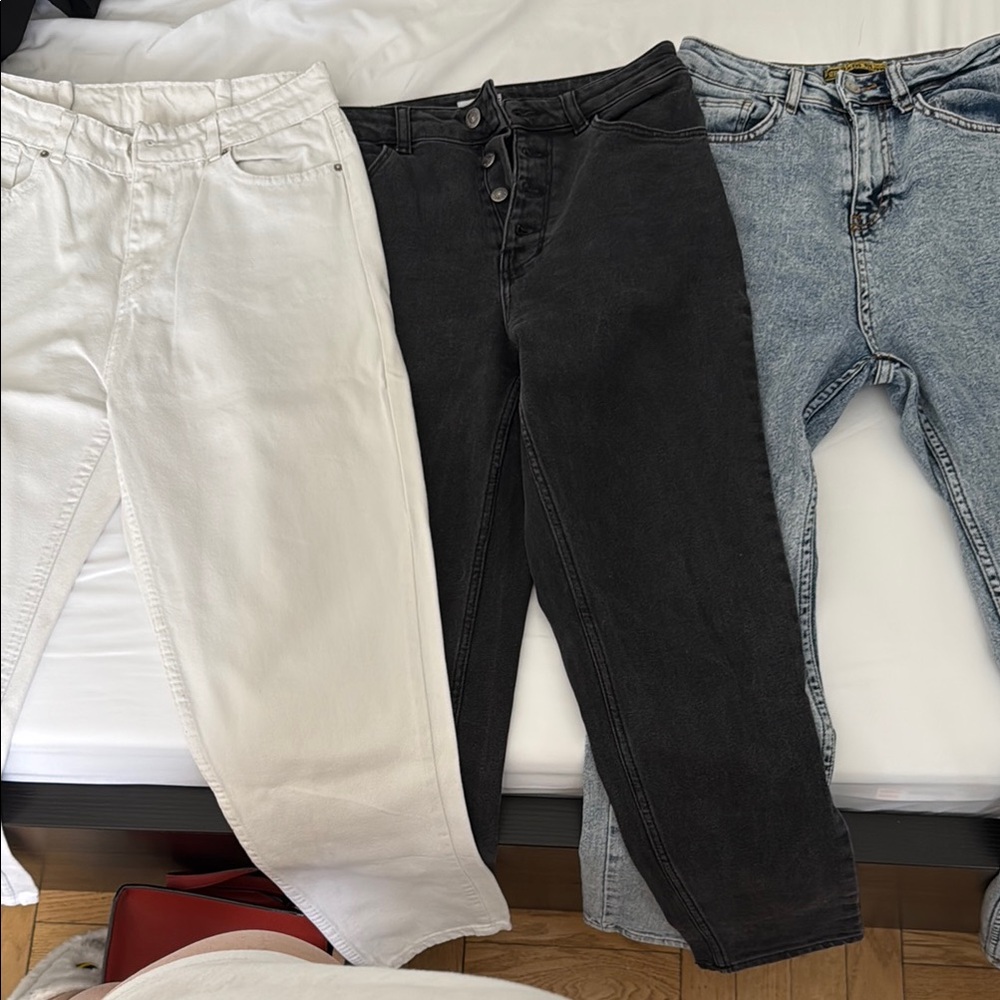 Women's Black and White Jeans